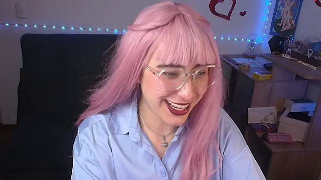 Snapshot of Miacatsito3 chatting on May 23, 2026, 2:10 am Miacatsito3 online show from May 23, 2026, 2:10 am