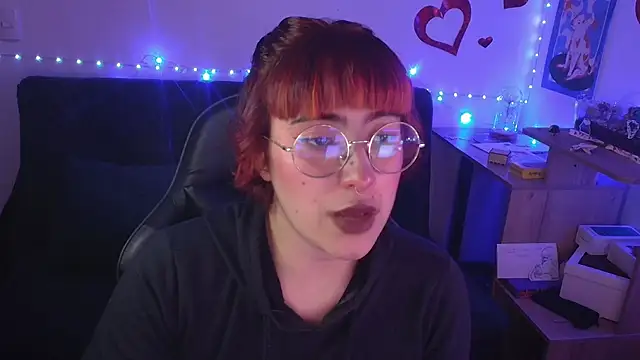Miacatsito3 online show from April 23, 2026, 4:52 am