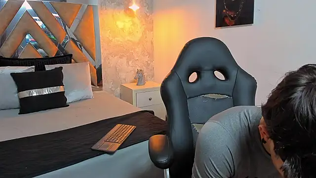 Snapshot of kraven_lust chatting on October 24, 2025, 3:16 am kraven lust online show from October 24, 2025, 3:16 am