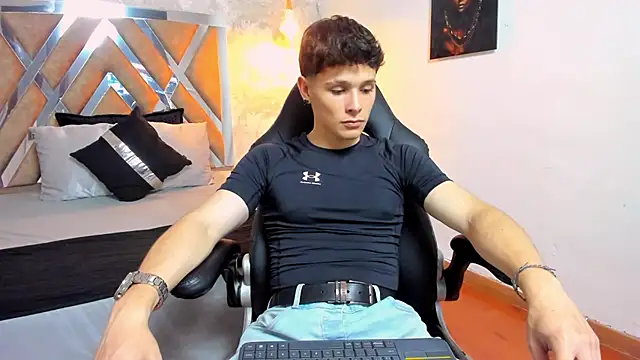 Snapshot of kraven_lust chatting on October 26, 2025, 3:07 am kraven lust online show from October 26, 2025, 3:07 am