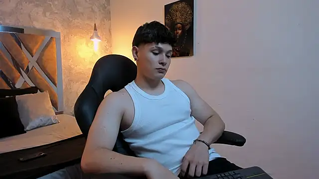 Snapshot of kraven_lust chatting on June 17, 2026, 3:06 am kraven lust online show from June 17, 2026, 3:06 am