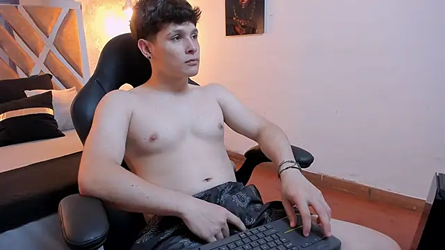 Snapshot of kraven_lust chatting on June 5, 2026, 6:52 am kraven lust online show from June 5, 2026, 6:52 am