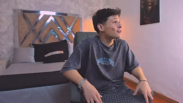 kraven lust online show from December 18, 2025, 3:11 am