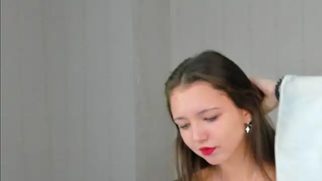 Amanda Reedd online show from October 30, 2025, 6:01 am