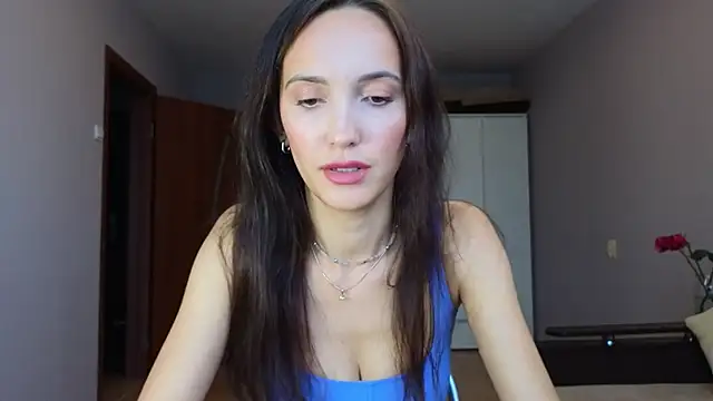 Snapshot of Lillian-Clark chatting on October 15, 2025, 9:39 am Lillian-Clark online show from October 15, 2025, 9:39 am