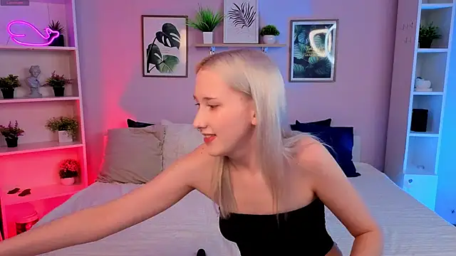 Snapshot of evlica chatting on October 27, 2025, 7:31 am evlica online show from October 27, 2025, 7:31 am