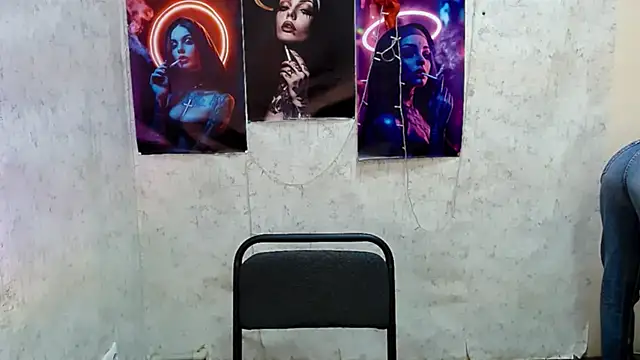 EmmaCat  online show from February 26, 2026, 5:29 am