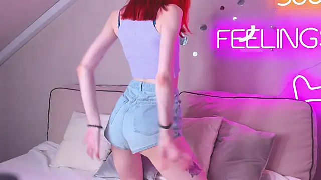 Snapshot of Melissa_Cox chatting on November 25, 2025, 12:33 am Melissa Cox online show from November 25, 2025, 12:33 am