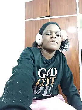 BlondieBitch online show from July 17, 2026, 6:21 am