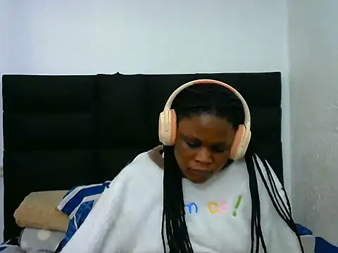 BlondieBitch online show from July 5, 2026, 4:41 am