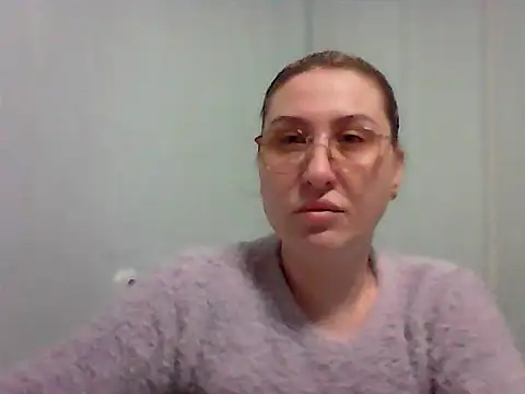 Osyvera online show from October 6, 2025, 5:13 pm
