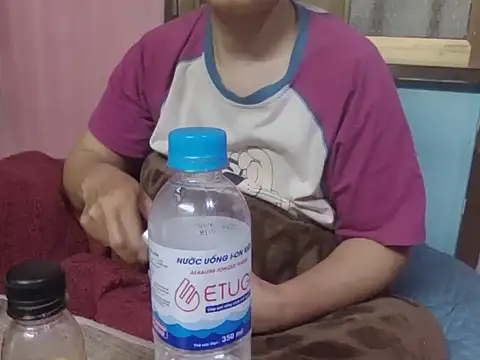 AmyChan086 online show from December 21, 2025, 12:46 am