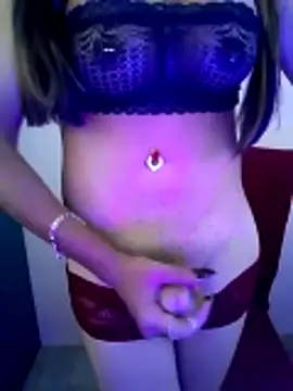 Cutie-Whiskey1 online show from April 28, 2026, 8:52 am