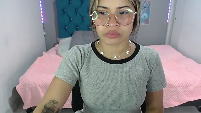 Snapshot of mia_sexgirl chatting on June 2, 2026, 12:16 pm mia sexgirl online show from June 2, 2026, 12:16 pm