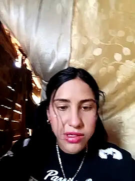 Snapshot of Katalella_Hott chatting on October 21, 2025, 2:05 pm Katalella Hott online show from October 21, 2025, 2:05 pm