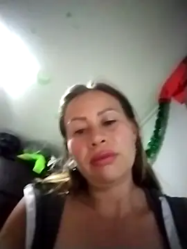 LaraCaliente online show from November 20, 2025, 2:23 am