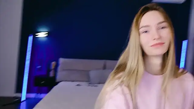 Snapshot of Melloudy chatting on November 30, 2025, 6:58 am Melloudy online show from November 30, 2025, 6:58 am