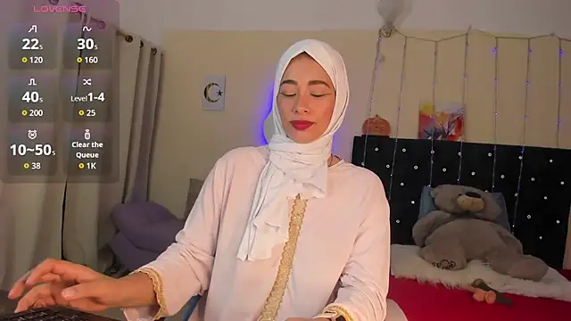 Snapshot of ShanaJamil chatting on April 23, 2026, 12:11 pm ShanaJamil online show from April 23, 2026, 12:11 pm