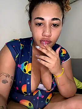 CasalMaldoso01 online show from November 10, 2025, 5:29 pm