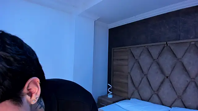 Declan-Fox online show from February 4, 2026, 3:56 am