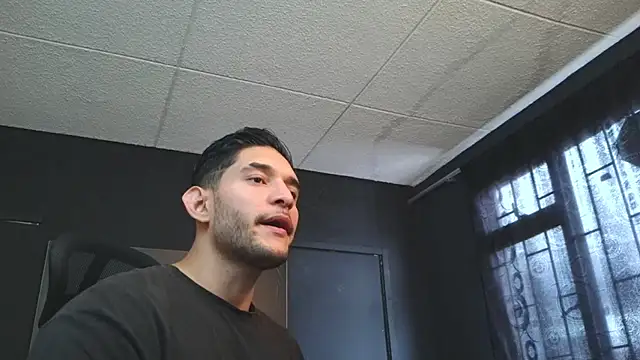 Snapshot of RichardMilleer chatting on July 20, 2026, 5:04 pm RichardMilleer online show from July 20, 2026, 5:04 pm