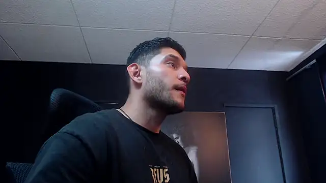 Snapshot of RichardMilleer chatting on November 29, 2025, 4:07 pm RichardMilleer online show from November 29, 2025, 4:07 pm