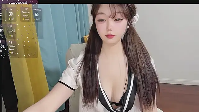 Snapshot of Lucky_Cici chatting on March 7, 2026, 2:00 pm Lucky Cici online show from March 7, 2026, 2:00 pm