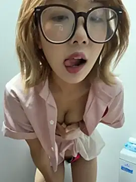 Snapshot of xiaomugouya chatting on August 3, 2026, 6:32 am xiaomugouya online show from August 3, 2026, 6:32 am