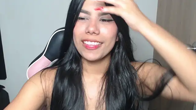 MayaScott11 online show from February 19, 2026, 8:06 pm