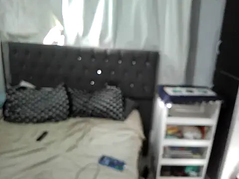 Snapshot of becmz chatting on January 16, 2026, 11:36 am becmz online show from January 16, 2026, 11:36 am