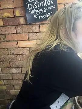 Snapshot of AlissaSpellman chatting on October 12, 2025, 6:53 pm AlissaSpellman online show from October 12, 2025, 6:53 pm