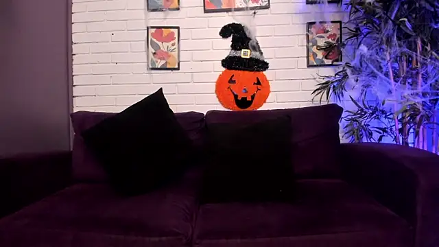 Snapshot of Lilithmuller_ chatting on October 10, 2025, 11:55 am Lilithmuller online show from October 10, 2025, 11:55 am