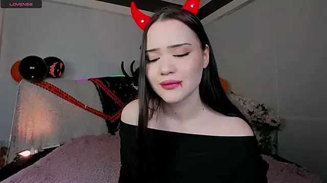 Snapshot of _spicygirl chatting on October 31, 2025, 9:11 pm spicygirl online show from October 31, 2025, 9:11 pm