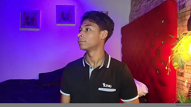 Snapshot of CoffeNaughty_nom chatting on December 4, 2025, 4:22 am CoffeNaughty nom online show from December 4, 2025, 4:22 am