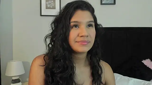 Snapshot of Lyria_Diamond chatting on November 30, 2025, 2:12 am Lyria Diamond online show from November 30, 2025, 2:12 am