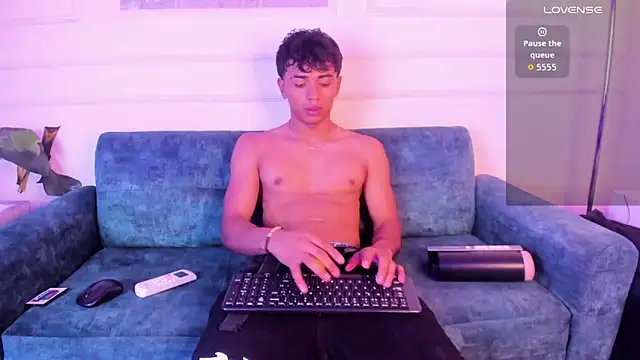 Snapshot of Jaycob_Black1 chatting on November 17, 2025, 2:32 pm Jaycob Black1 online show from November 17, 2025, 2:32 pm