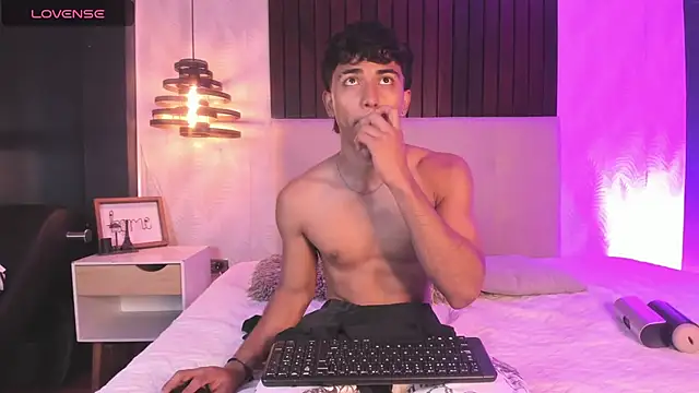 Snapshot of Jaycob_Black1 chatting on November 2, 2025, 12:21 pm Jaycob Black1 online show from November 2, 2025, 12:21 pm