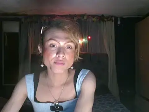 Snapshot of skarleth_hot21 chatting on October 25, 2025, 4:22 am skarleth hot21 online show from October 25, 2025, 4:22 am