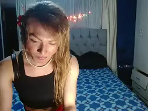 Snapshot of skarleth_hot21 chatting on October 15, 2025, 3:05 am skarleth hot21 online show from October 15, 2025, 3:05 am