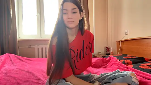Cuteviola online show from October 1, 2025, 4:28 am