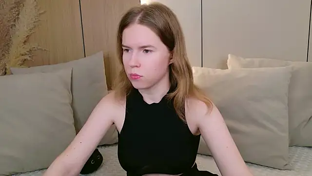 Snapshot of Alida_Brice chatting on July 19, 2026, 5:27 am Alida Brice online show from July 19, 2026, 5:27 am