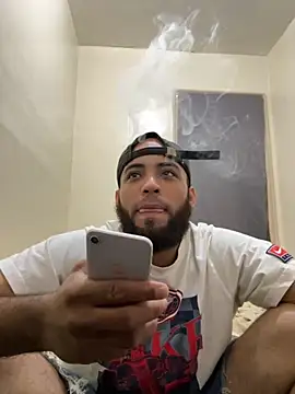 LeoPR00 online show from October 12, 2025, 4:58 am