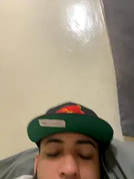 LeoPR00 online show from October 29, 2025, 2:43 am