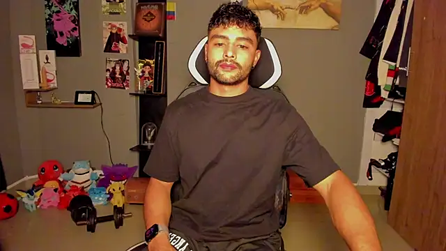 Snapshot of JordanRossie chatting on July 29, 2026, 12:32 am JordanRossie online show from July 29, 2026, 12:32 am