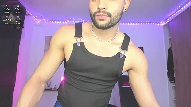 Snapshot of JordanRossie chatting on October 10, 2025, 11:05 pm JordanRossie online show from October 10, 2025, 11:05 pm