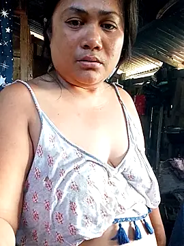 Snapshot of slutty_pinay12 chatting on November 18, 2025, 2:49 am slutty pinay12 online show from November 18, 2025, 2:49 am