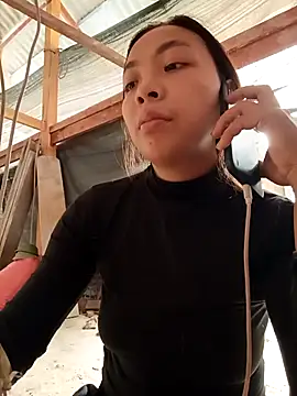 -Miu-98 online show from December 3, 2025, 8:36 am