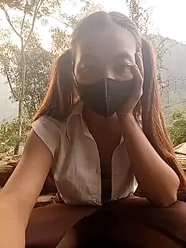 -Miu-98 online show from October 18, 2025, 10:06 am