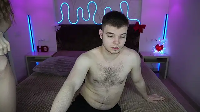 Snapshot of Vikki_George chatting on December 5, 2025, 2:10 am Vikki George online show from December 5, 2025, 2:10 am