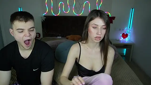 Snapshot of Vikki_George chatting on December 21, 2025, 9:04 pm Vikki George online show from December 21, 2025, 9:04 pm